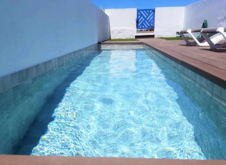 Holiday home Blue Breeze House With Pool Facing Sea