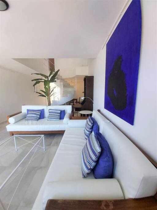 Holiday home Blue Breeze House With Pool Facing Sea