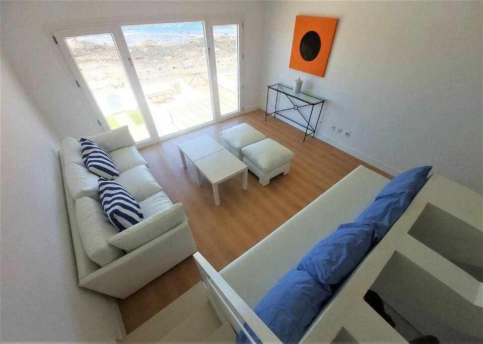 Blue Breeze House With Pool Facing Sea Holiday home