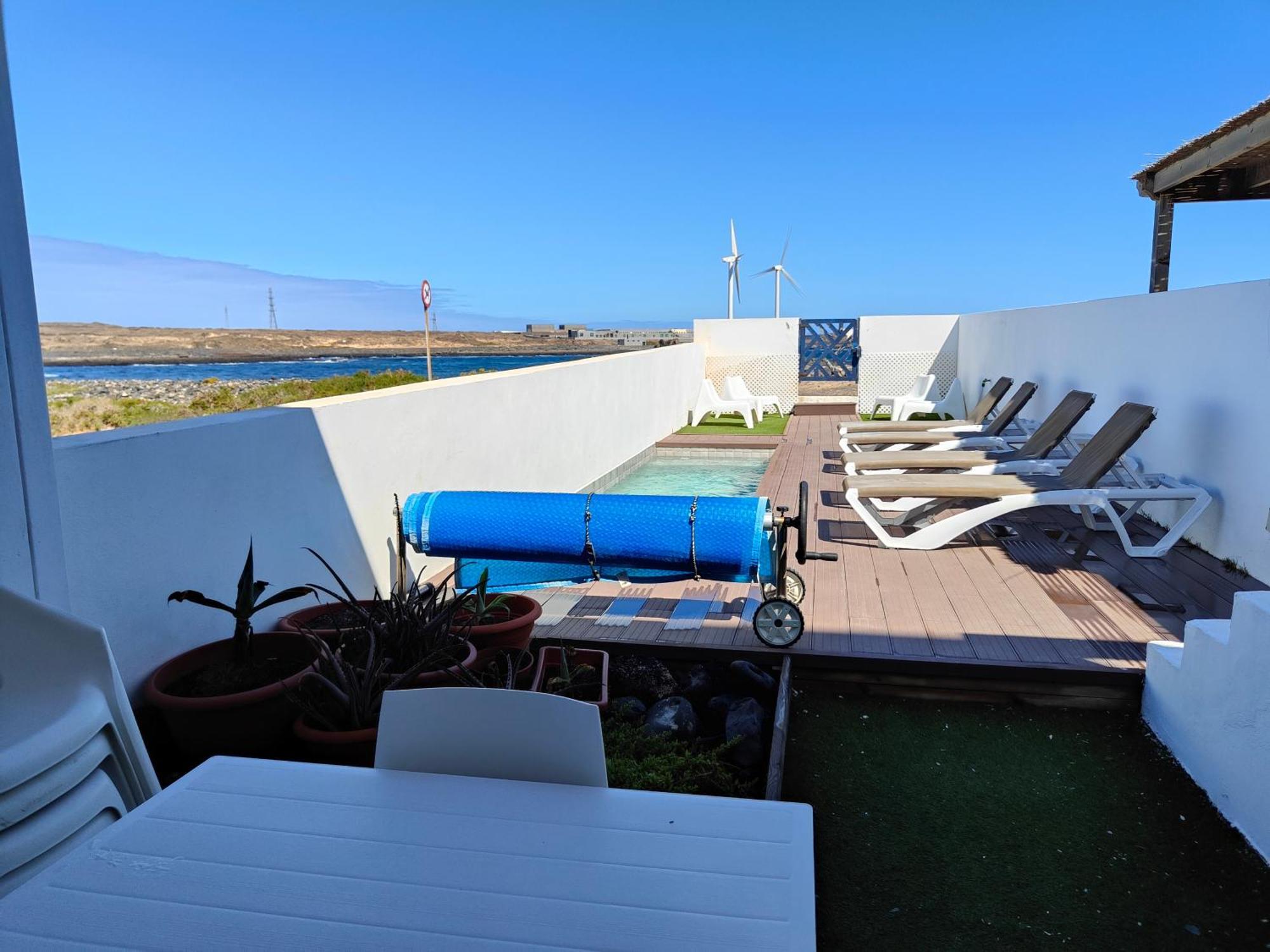 Blue Breeze House With Pool Facing Sea Holiday home Corralejo