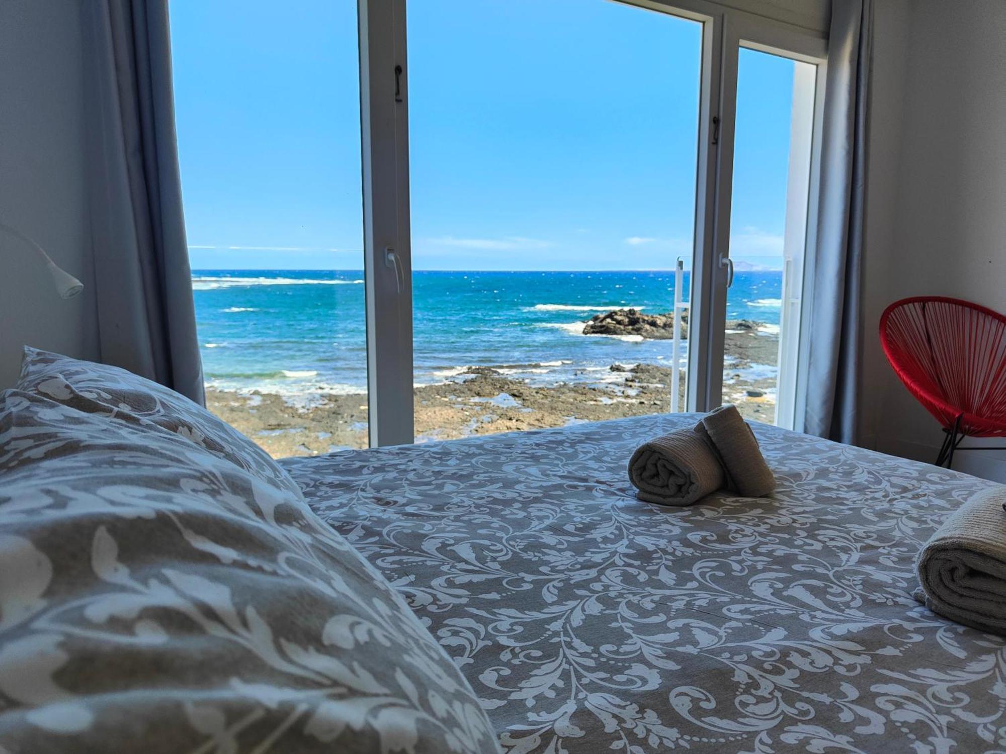 Blue Breeze House With Pool Facing Sea Corralejo